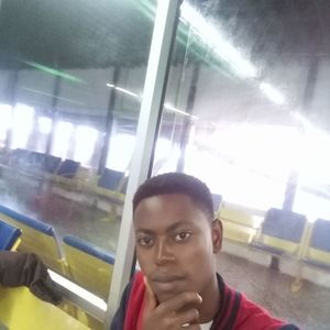 Meet your Posher, Emmanuel